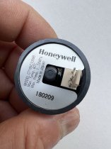 Honeywell C7195C1009B Water Flow Sensor 80°C 1.72MPa Brand New