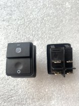 R11-8Q Latching Switch with Light 16(12)A 250VAC Brand New