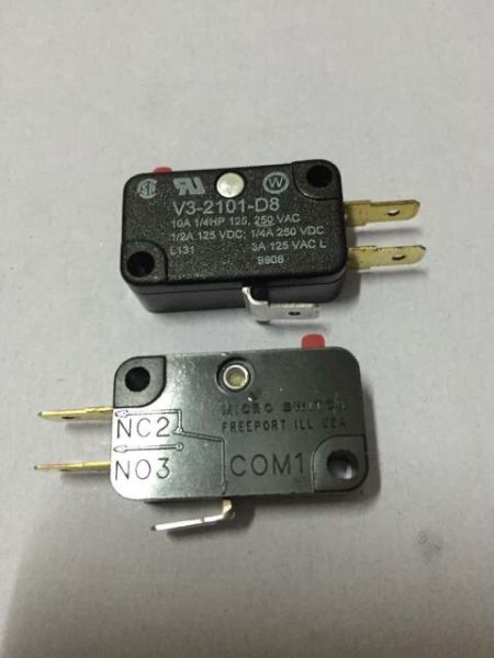 USA V3-2101-D8 Limit Switch 3-Pin  10A 1/4HP 125/250VAC Brand New