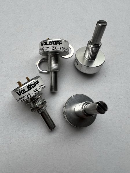 VOLBOFF RPS022Y Gold-Plated 3-Pin Endless Rotation Potentiometer 2K 5K Shaft Length 27mm Brand New