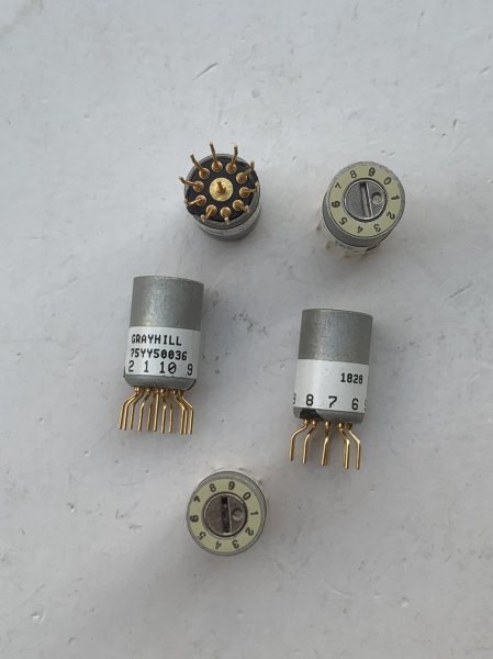 GRAYHILL 75YY50036 Rotary Switch 1-Pole 10-Position 0-9 360° Brand New