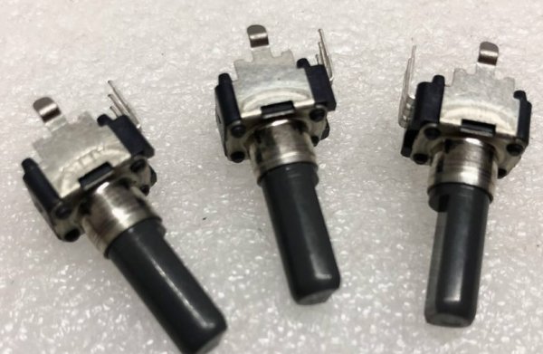 Roland BK-5 keyboard synthesizer volume knob potentiometer 3-pin B103 B10KALPS