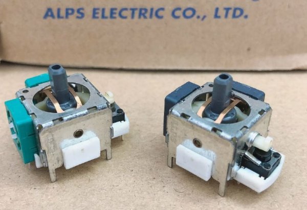 PS4 handle joystick P4 brand new white background remote sensing 3D directional rod maintenance drift accessoryALPS