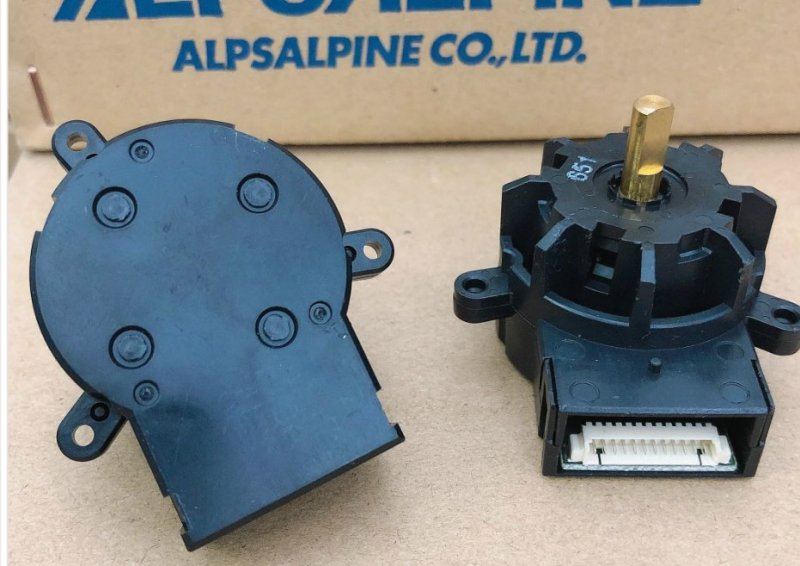 ALPS car mounted 8-way bar switch (with encoder/central button function)...