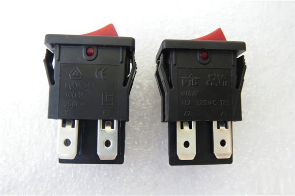 PIC U16WR DPDT Rocker Switch, 4-Pin 2-Position (ON-Off), Silver Contacts, 10A 250V / 16A 125V,
