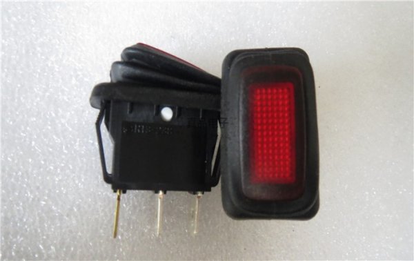 R13-238SCI self-ejecting boat switch 3-pin unilateral reset rocker power switch with light