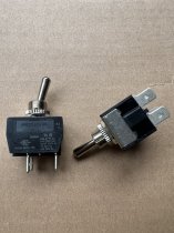 Arcolectric 3950BA  C3950BA Toggle Switch  4-Pin DPST 2-Position On-Off 16A 250VAC  New