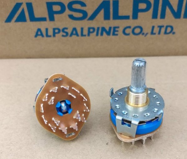 ALPS amplifier signal switching switch 4 pole 3 gear band switch twisted 2 times SRRM433700