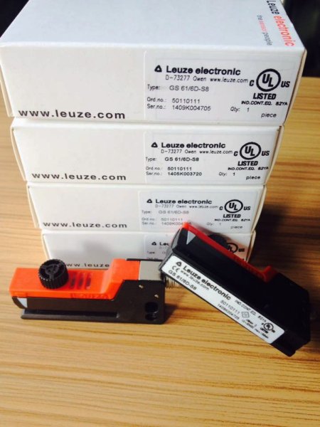 LEUZE GS 61/6D-S8 GS 61/6D.2 200-S12 sensor