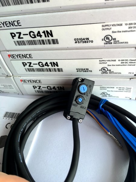 KEYENCE PZ-G41N photoeletric sensor